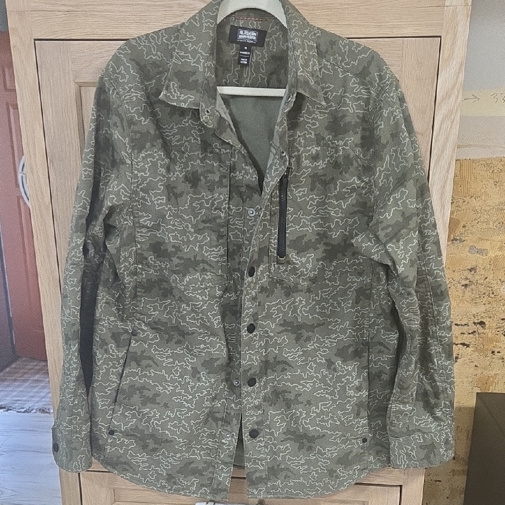 Duluth Trading Co Green Camouflage Field Jacket